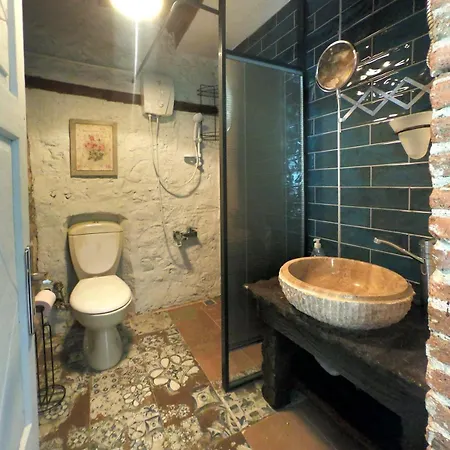 Stone Greek House - Center- Muestakil Ev 別荘