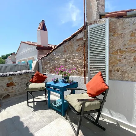 Stone Greek House - Center- Muestakil Ev 別荘